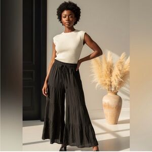 Fashion Nova Wide Leg Lined Pants M